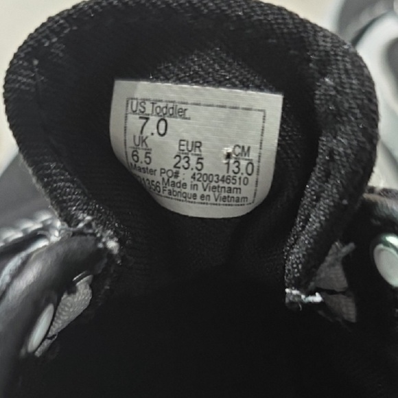 Vans Kids Classic Black and White Sneakers - Picture 4 of 4